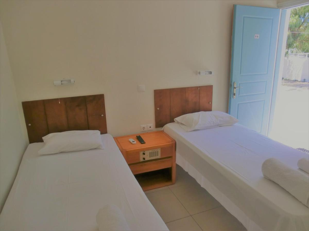 Santorini Camping/Rooms Fira  Exterior foto